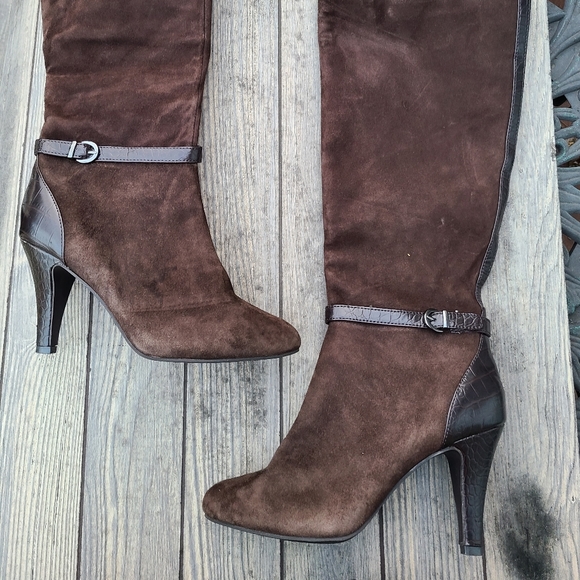 Alfani Shoes - Alfani Tosha Brown Suede